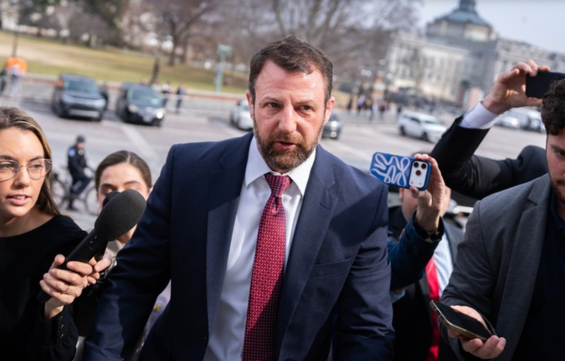 Markwayne Mullin - tân Bộ trưởng Bộ An ninh Nội địa Mỹ là ai?